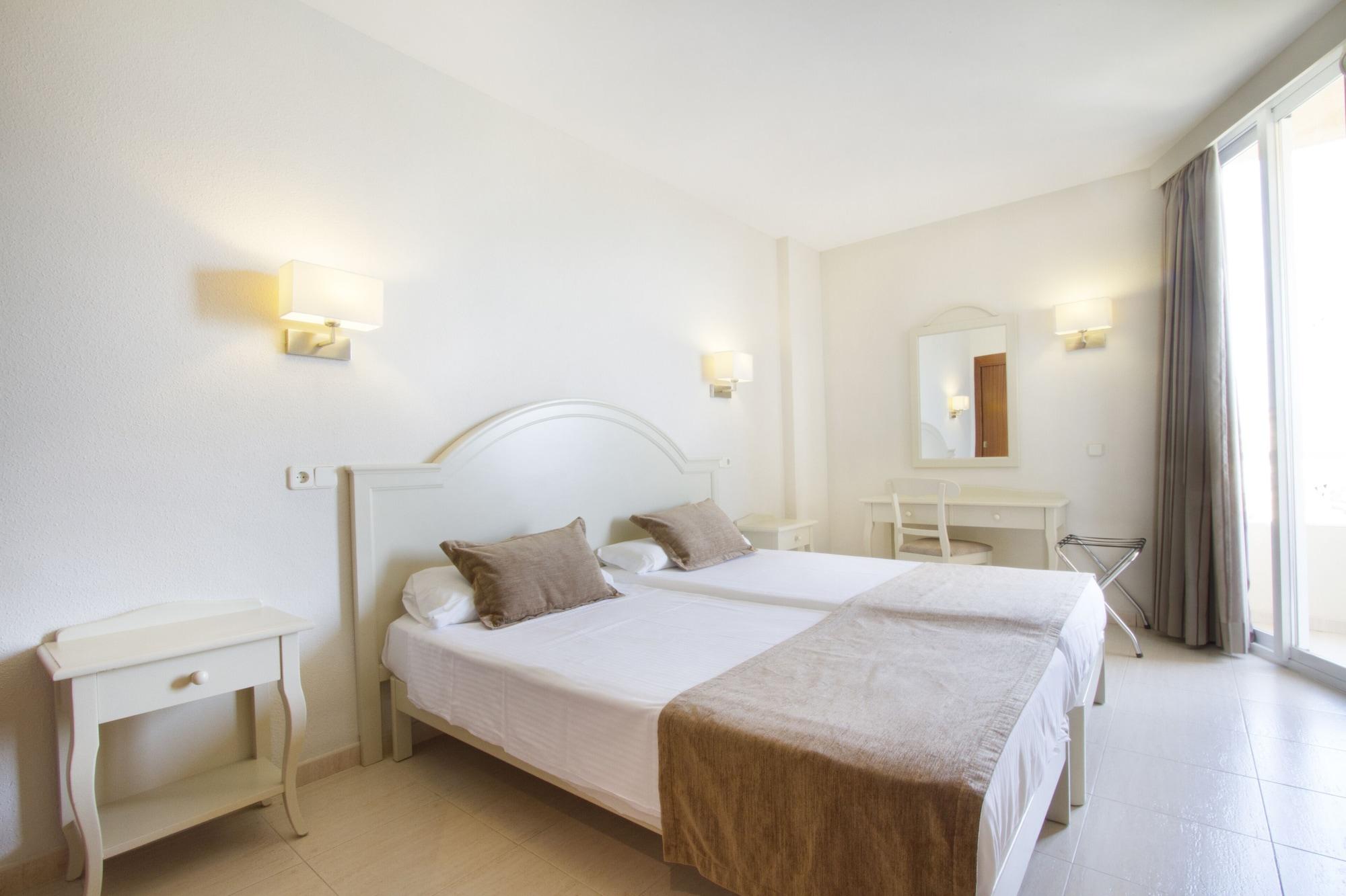 Hotel Garbi Cala Millor Zewnętrze zdjęcie